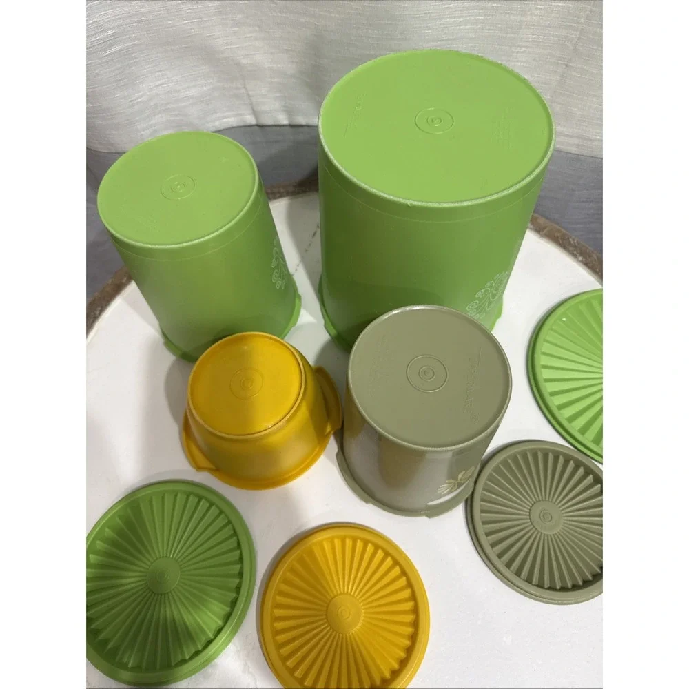Lot x 4 Vintage Tupperware Nesting Canisters w/Lids Green Avocado Starburst
